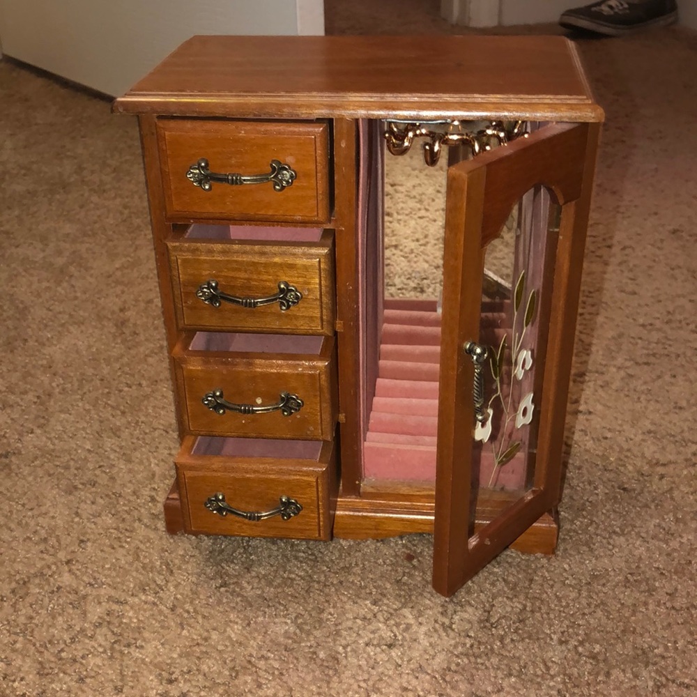 Jewelry Box with 4 drawers and more!!